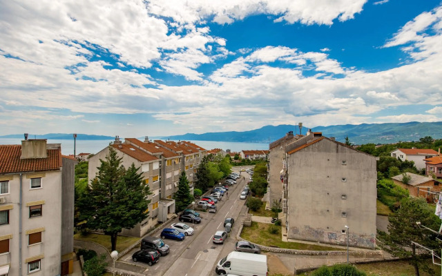 Victory Sea View Apartment