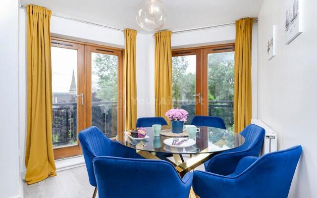 Modern 2 bed apartment in Croydon