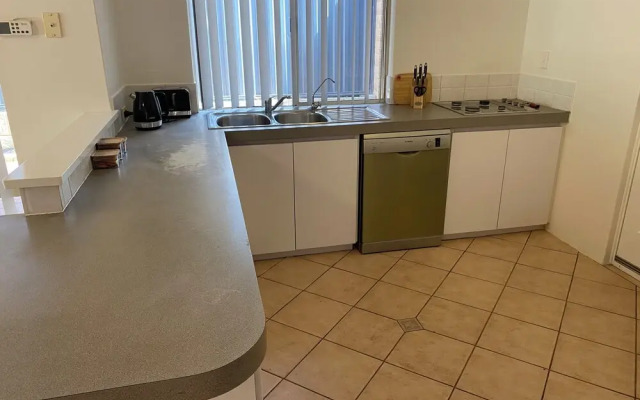 Ocean Keys Family Accommodation