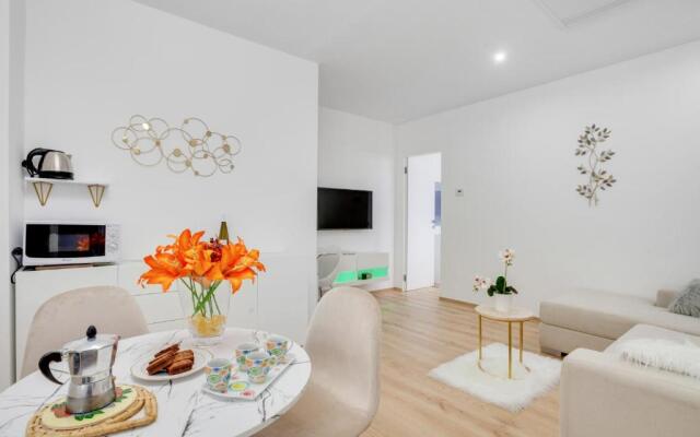 Tramonto sul mare Bari Apartment near the airport