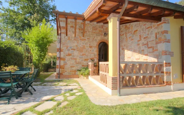 Scenic Holiday Home in Pescaglia With Swimming Pool