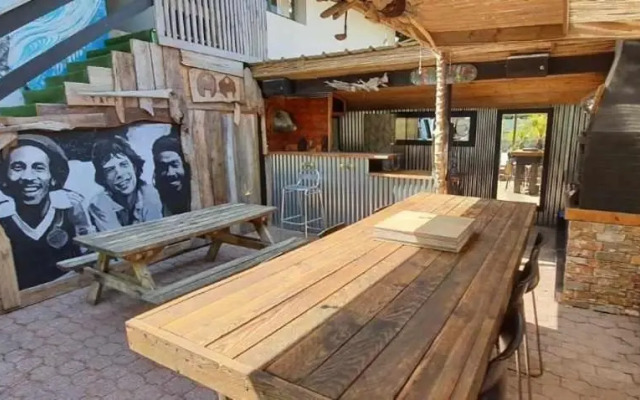 Carwyns Surf House