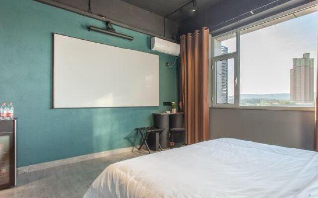 S Hotel