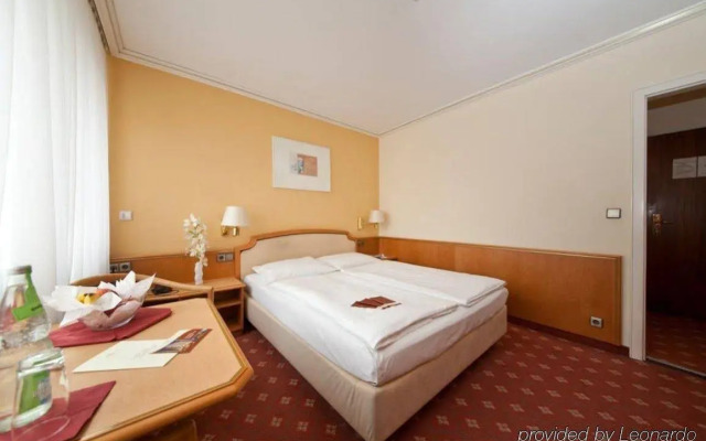 PLAZA INN Rieker Stuttgart Hauptbahnhof