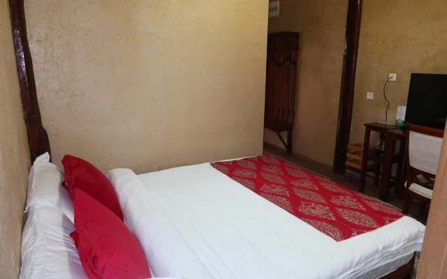 Sultan Kyzyl-Kia (Султан Кызыл-Кия)