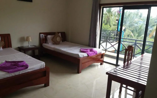 Blue Diamond Guest House - Hostel