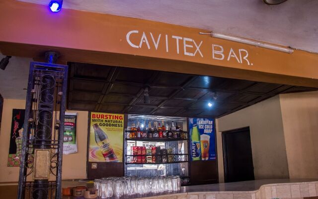 Cavitex Hotel & Suites