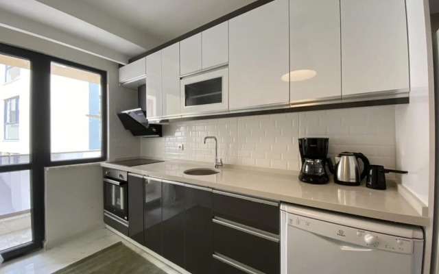 Lovely Flat With Balcony Near Metro in Eyupsultan