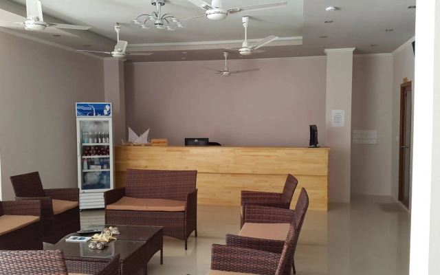 White Sand Lodge at Maafushi