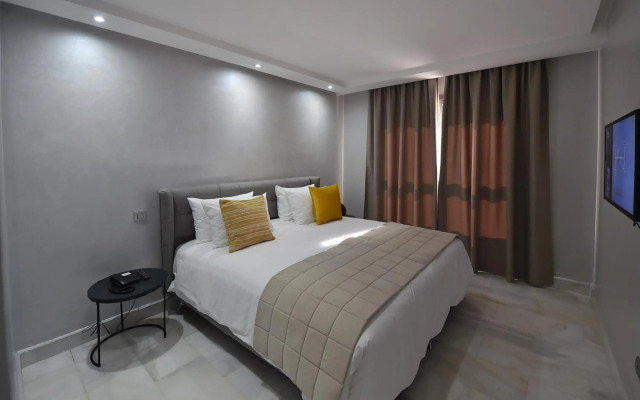 Suites Hotel Le Yacht