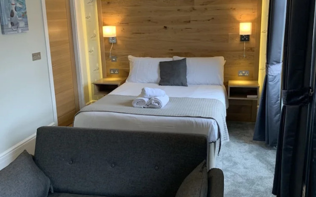 OYO Harmony Apartments