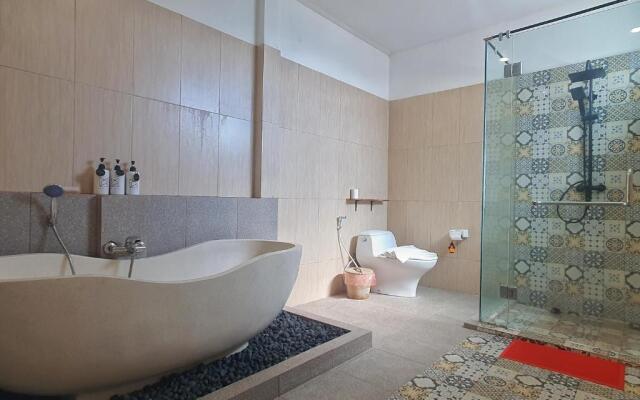 Maja Villa Batubelig by Pramana Villas