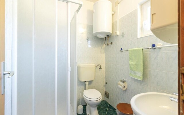 Beautiful Apartment in Rovinjsko Selo With 4 Bedrooms