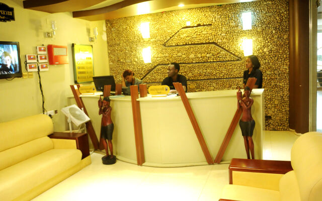 Ravens Hotel