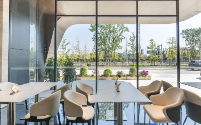 Jingzhou Station Wude Road Atour Hotel – Outside – Jingzhou