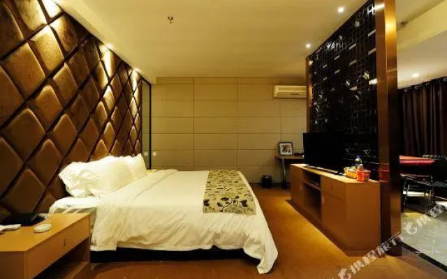 Royal Membership Holidays Hotel