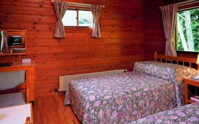 Hakone-en Cottage West – Guest Rooms – Hakone
