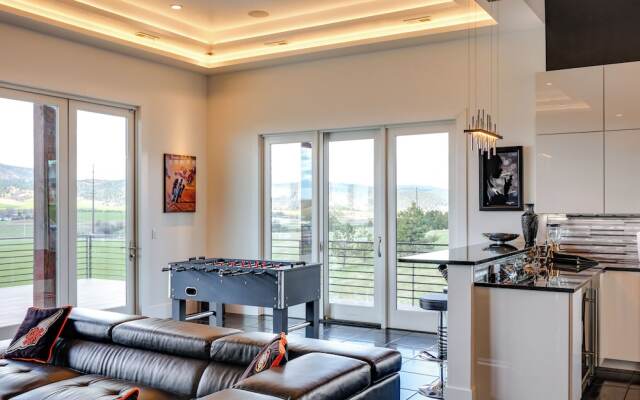 Motorcycle-themed Home in Spearfish w/ Hot Tub!