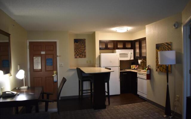 Staybridge Suites Cranbury by IHG