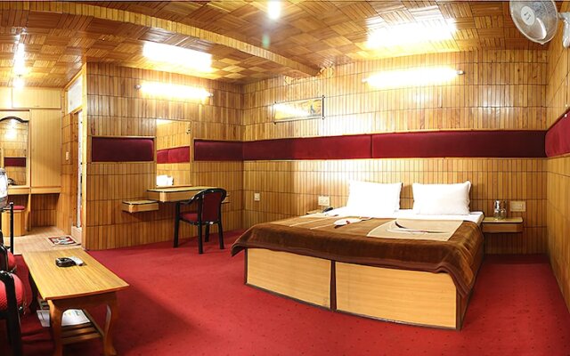 Hotel New Adarsh