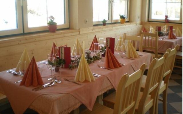 Gasthof-pension Strassreith
