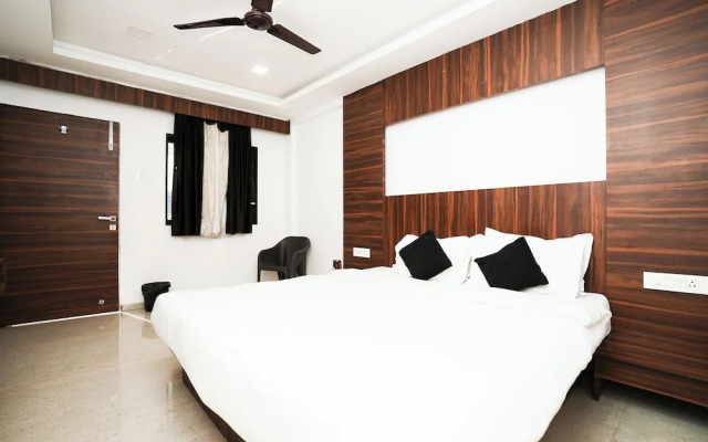 Hotel Sai Executive Near Holy Cross Church Mahabaleshwar