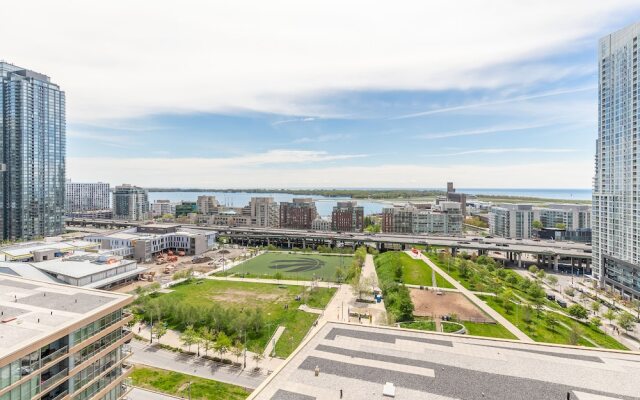 Gorgeous Luxury Condos near the CN Tower