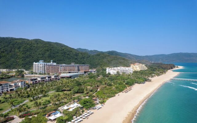 Hualuxe Sanya Yalong Bay Resort