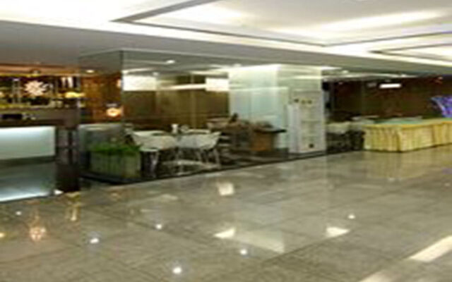 Baiyoke Suite Hostel