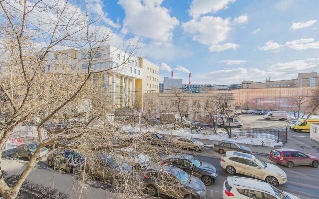 GM Apartment Bryanskaya 12