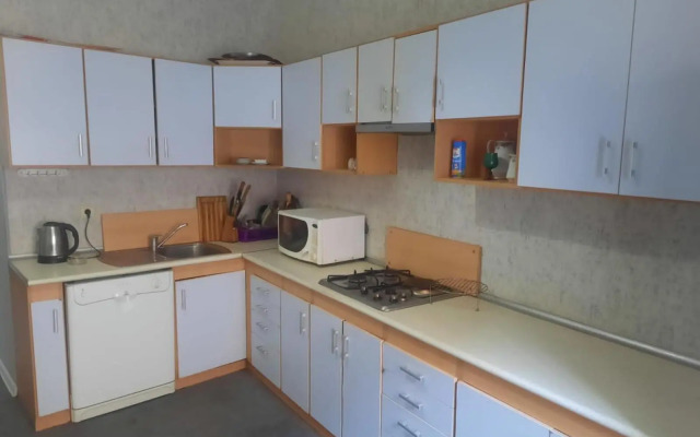 Apartament on Nizami street 6 rooms