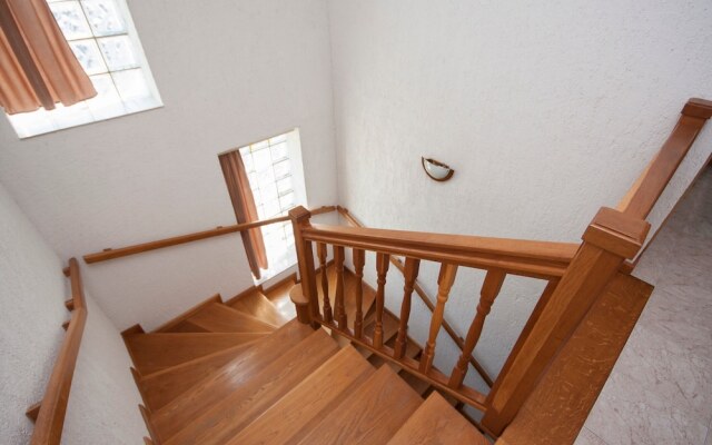 Apartments & Rooms Mikelin