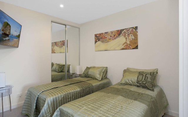 St Kilda Holiday Apartments – Guest Rooms – Melbourne