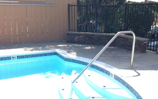 Escondido Lodge