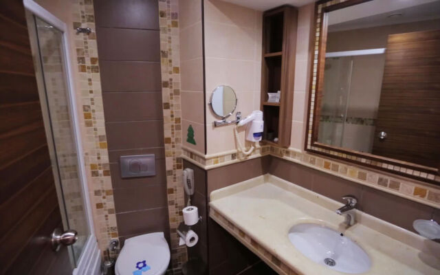 Royal Atlantis Spa & Resort