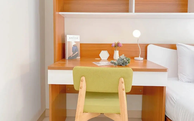 Strategic And Restful 2Br Springlake Summarecon Bekasi Apartment