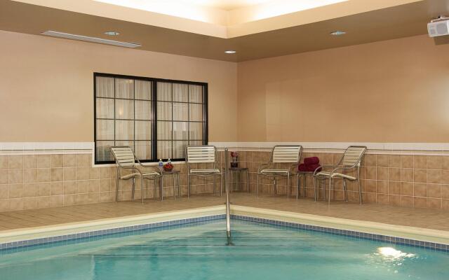 Courtyard by Marriott Louisville Airport