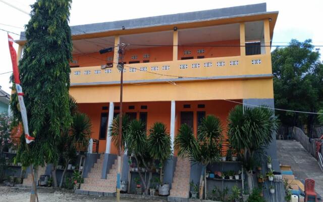 Penginapan Resky Adriansyah