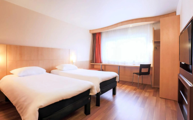 ibis Charleville-Mezières