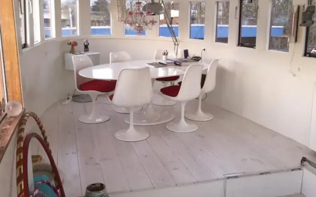 Houseboat Amstel