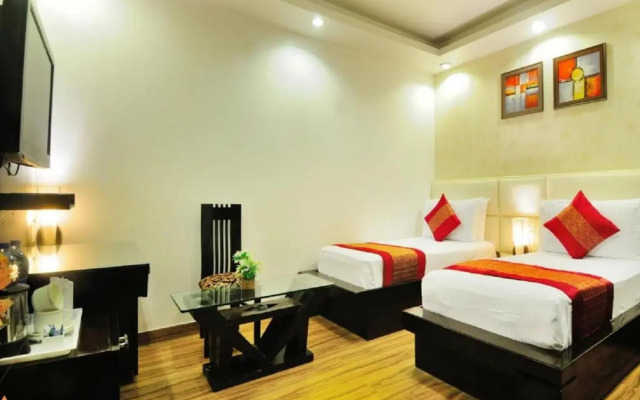 Revels Plum Hotel At New Delhi Railway Station