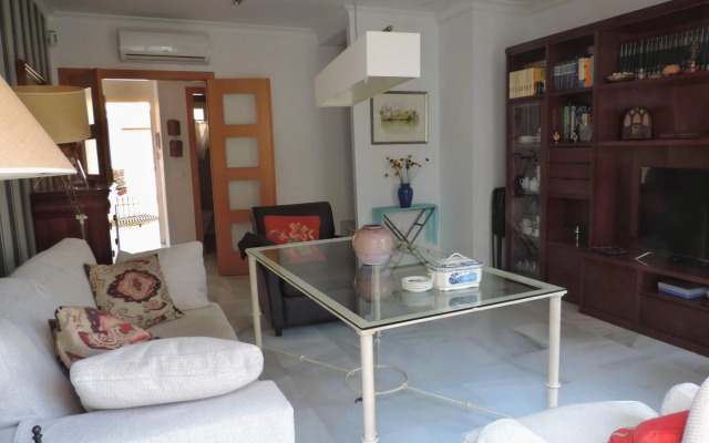 Duplex, terraza, 10 min coche centro Sevilla