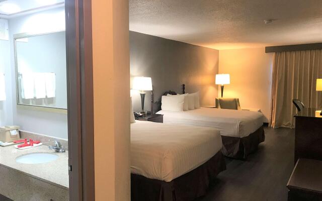 SureStay Plus Hotel by Best Western Greenwood