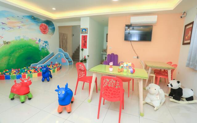 Dania Garden