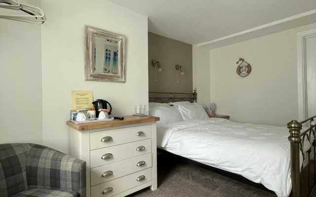 Little Mainstone Guest House