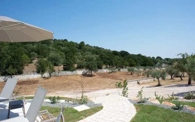 Poolside Holiday Home Near Cisternino