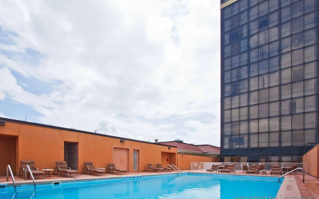 Pensacola Grand Hotel