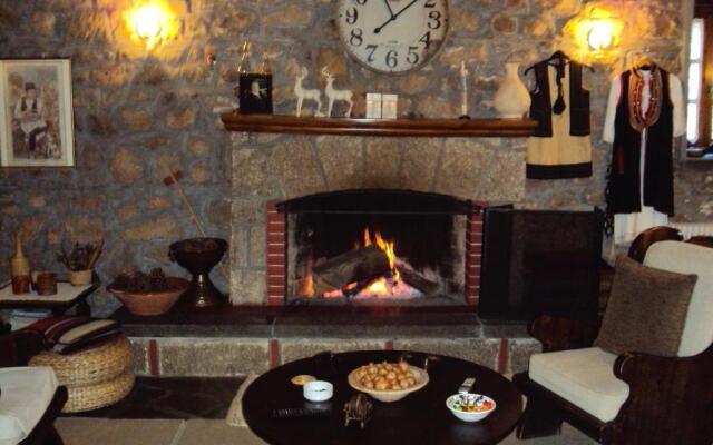 Guesthouse Karahalios