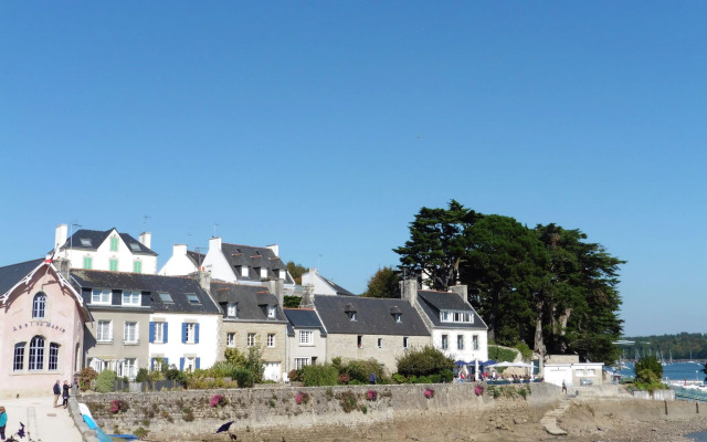 Holiday Home With Furnished Terrace