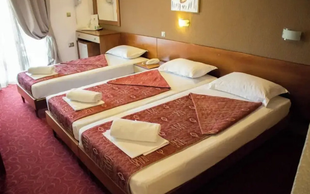 Hotel Akropol